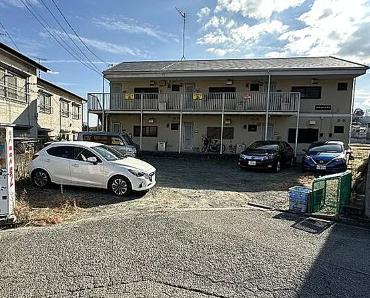 秦野市上大槻　1棟収益アパート