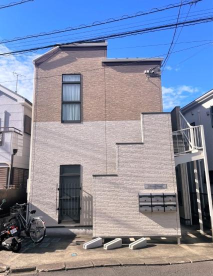 横浜市神奈川区松見町2丁目　1棟収益アパート